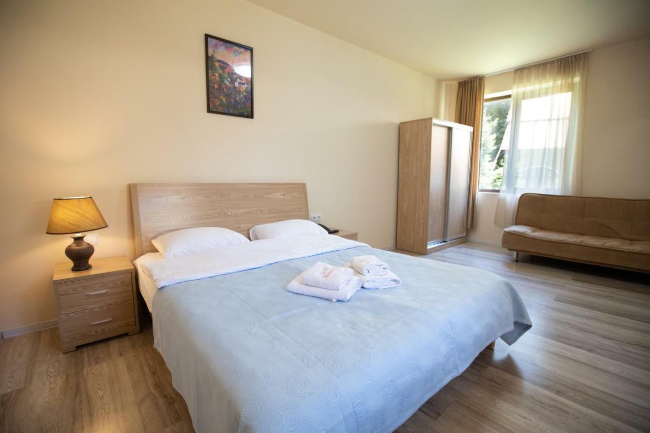 Sunset Shovi Hotel Glola Екстер'єр фото